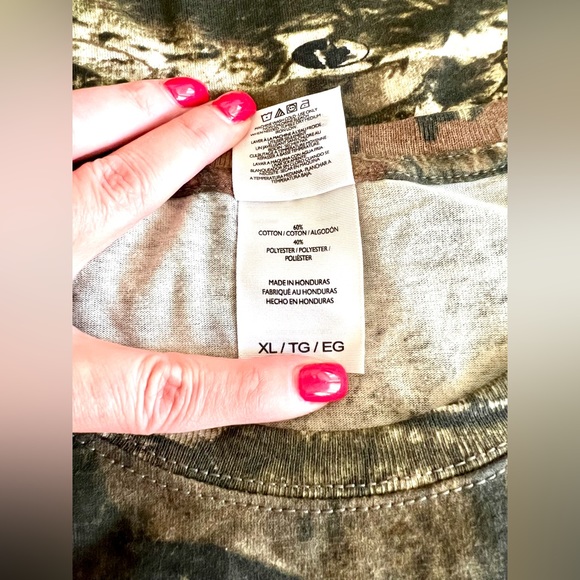 🆕 MOSSY OAK Ladies Break Up Infinity Camo SS Tee NWT - Picture 6 of 7